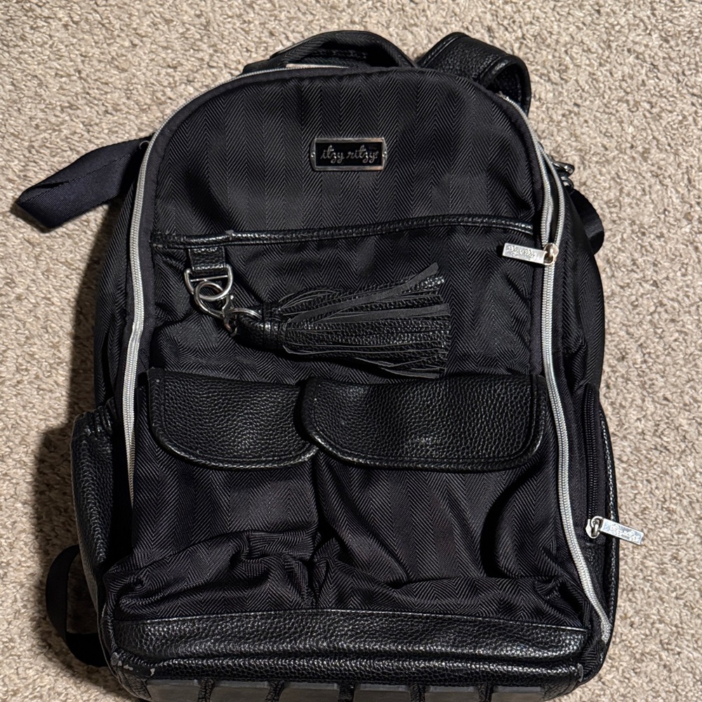 Itzy Ritzy Boss Backpack - Jetsetter Black Chevron